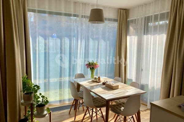 Pronájem bytu 3+kk 190 m², Michelská, Praha, Praha Pronájem bytu 3+kk 190 m², Michelská, Praha, Praha