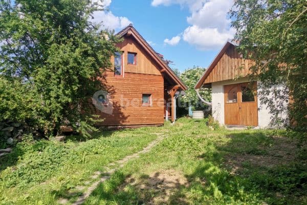 Prodej domu 220 m², pozemek 2.700 m², Kojátky