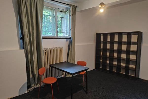 Pronájem bytu Garsoniéra 30 m², Slivenecká, Praha Pronájem bytu Garsoniéra 30 m², Slivenecká, Praha