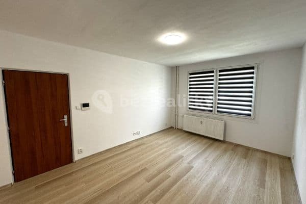 Prodej bytu 1+kk 28 m², Bzenecká, Plzeň