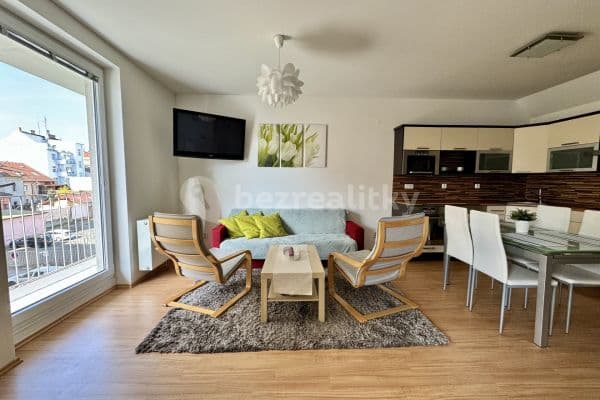 Pronájem bytu 2+kk 52 m², Černická, Plzeň Pronájem bytu 2+kk 52 m², Černická, Plzeň