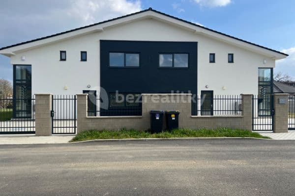 Prodej domu 410 m², pozemek 1.398 m², K Vrchánovu, Sulice