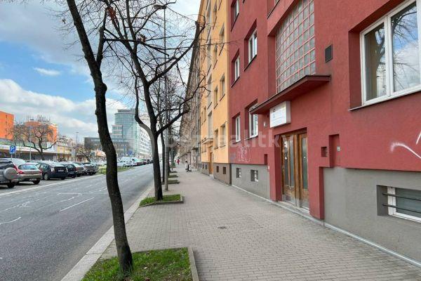 Pronájem bytu 3+1 73 m², Budějovická, Hlavní město Praha