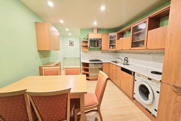 Prodej bytu 2+1 56 m², Dvouletky, Praha Prodej bytu 2+1 56 m², Dvouletky, Praha