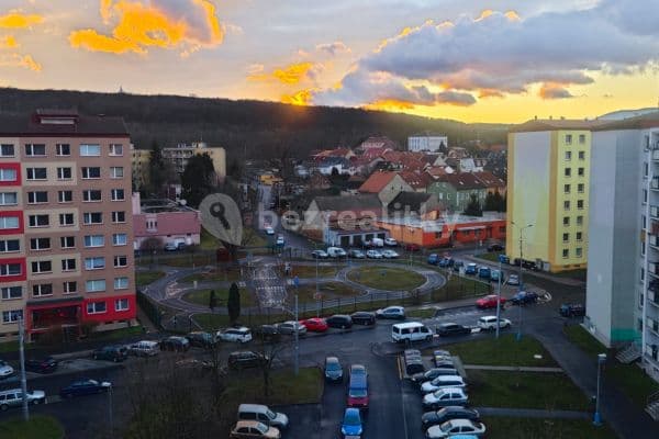 Pronájem bytu 4+1 76 m², Pod hvězdárnou, Teplice Pronájem bytu 4+1 76 m², Pod hvězdárnou, Teplice