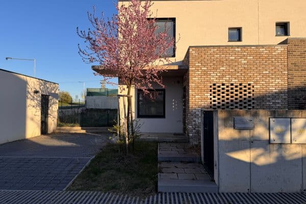 Prodej domu 142 m², pozemek 500 m², Nad Robotou, Dobřejovice Prodej domu 142 m², pozemek 500 m², Nad Robotou, Dobřejovice