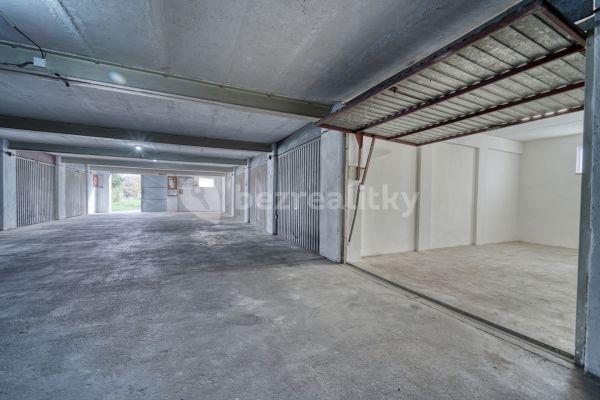 Prodej garáže 755 m², Čermákova, 