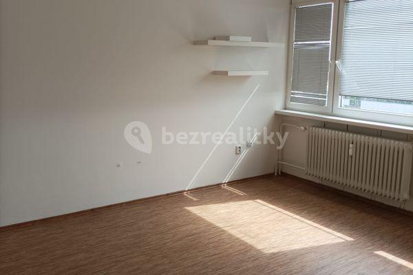 Pronájem bytu 1+kk 26 m², Polní, Hradec Králové