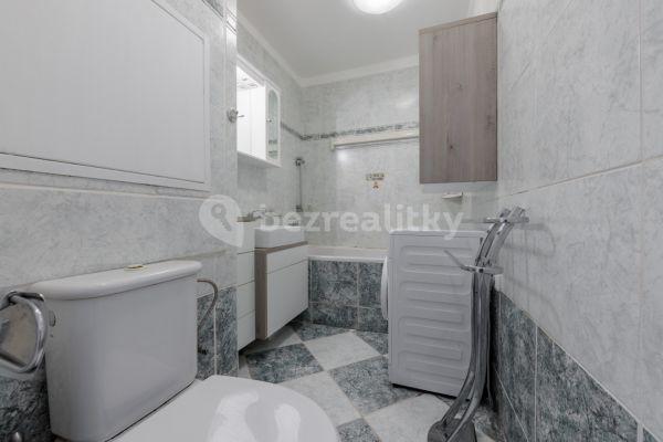 Prodej bytu 2+1 62 m², Maďarská, Karlovy Vary, Karlovarský kraj