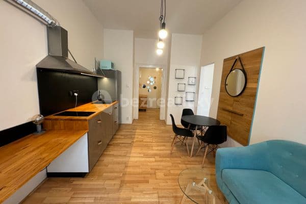 Pronájem bytu 2+kk 40 m², Radhošťská, Praha Pronájem bytu 2+kk 40 m², Radhošťská, Praha
