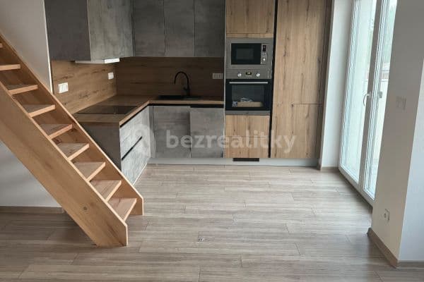 Pronájem bytu 3+kk 70 m², Syrovice Pronájem bytu 3+kk 70 m², Syrovice