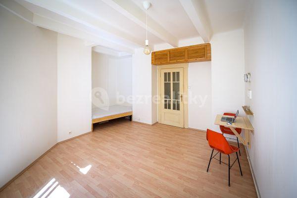 Pronájem bytu 1+1 35 m², Podskalská, Hlavní město Praha