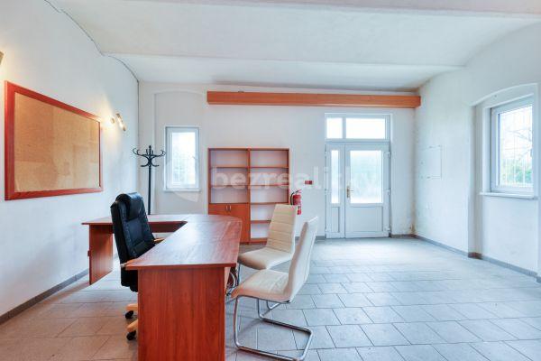 Prodej kanceláře 142 m², Chebská, 