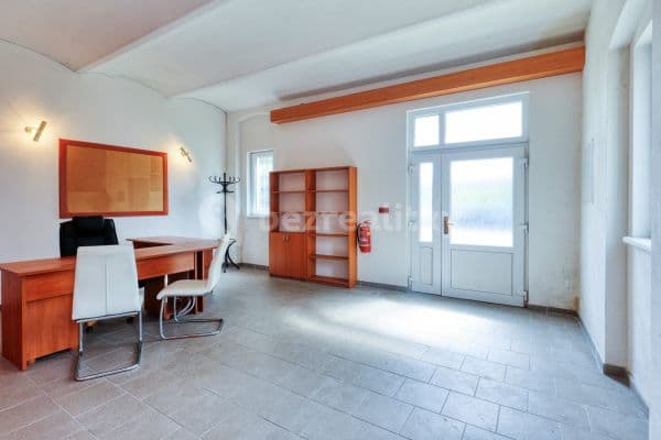 Prodej kanceláře 142 m², Chebská, 