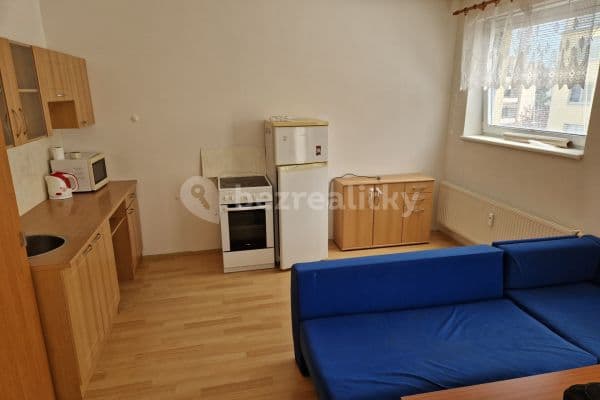 Pronájem bytu 1+kk 30 m², Jozefa Gabčíka, Pardubice Pronájem bytu 1+kk 30 m², Jozefa Gabčíka, Pardubice