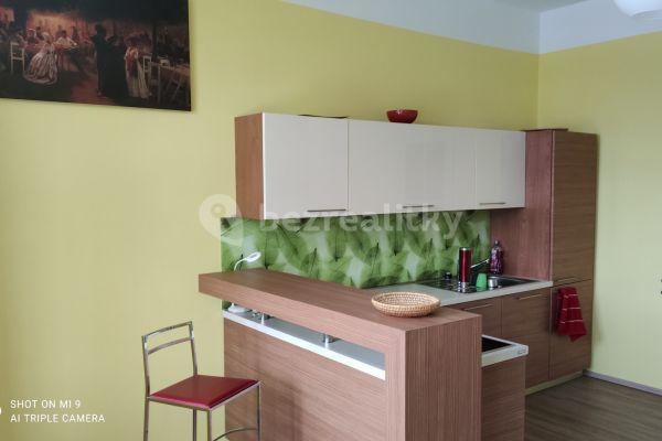 Pronájem bytu 2+kk 54 m², Mělnická, Mšeno, Středočeský kraj