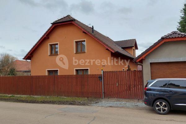 Prodej domu 232 m², pozemek 487 m², Kubrova, Nučice