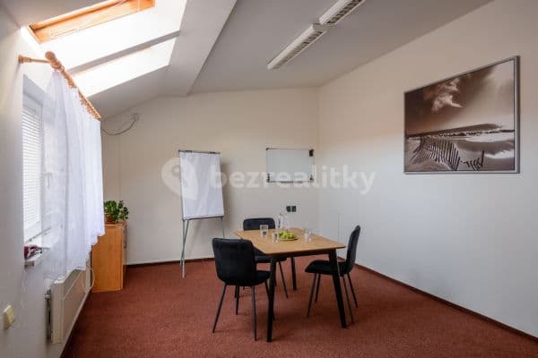 Pronájem kanceláře 21 m², Nováčkova, Brno