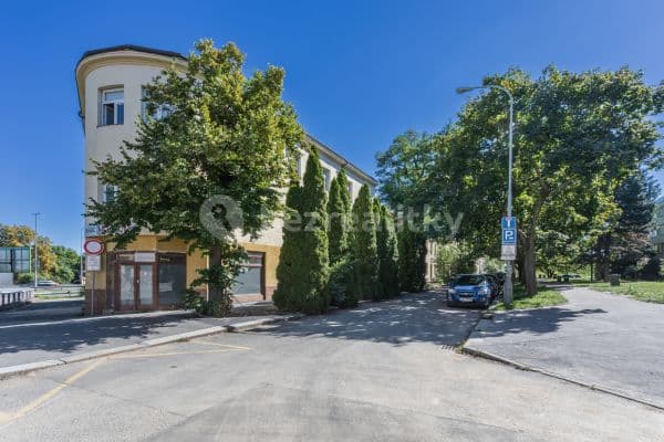 Prodej bytu 2+kk 43 m², Hanusova, Hlavní město Praha