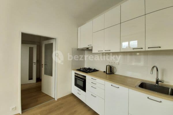 Pronájem bytu 2+1 48 m², Sokolovská, Hlavní město Praha