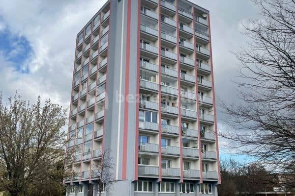 Pronájem bytu 2+1 63 m², Unhošťská, Kladno, Středočeský kraj