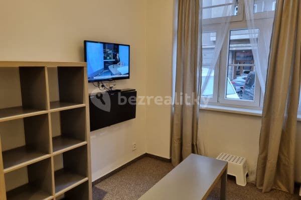 Pronájem bytu 1+kk 25 m², Poupětova, Praha, Praha