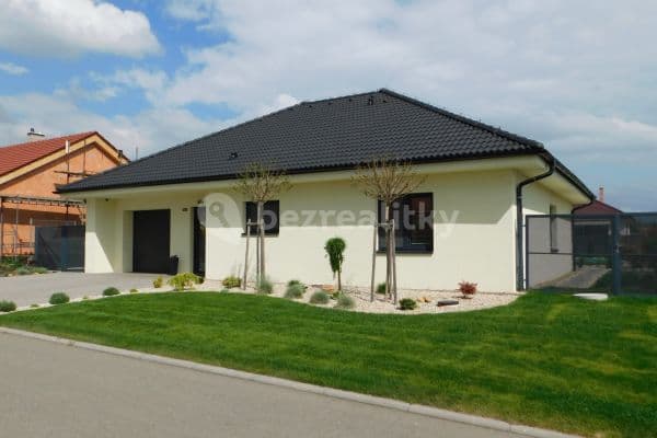 Prodej domu 185 m², pozemek 853 m², Lipová, 