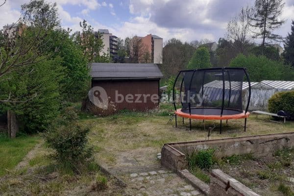 Prodej pozemku 1.000 m², Liberec