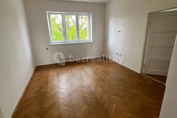 Pronájem bytu 2+1 50 m², Vídeňská, Pohořelice