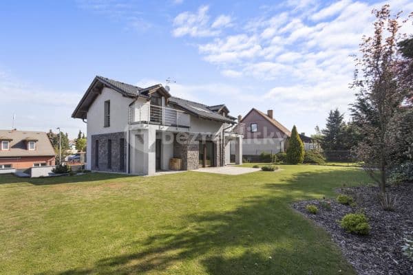Prodej domu 155 m², pozemek 733 m², Hájecká, 
