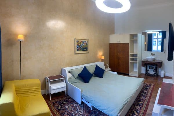 Pronájem bytu 1+1 33 m², Hálkova, Praha Pronájem bytu 1+1 33 m², Hálkova, Praha