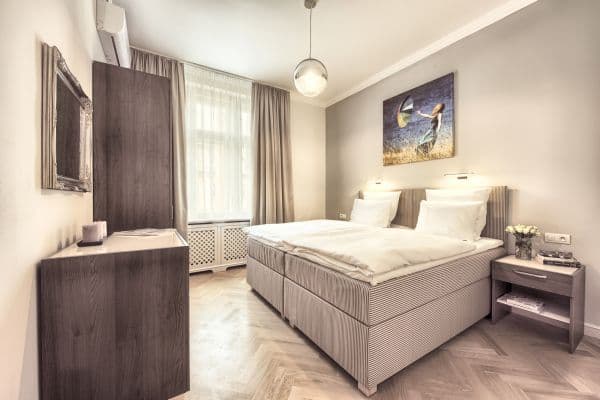 Pronájem bytu 100 m², U Milosrdných, Praha, Praha Pronájem bytu 100 m², U Milosrdných, Praha, Praha