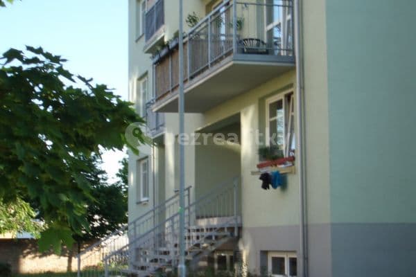 Pronájem bytu 2+kk 47 m², Dubová, Pardubice Pronájem bytu 2+kk 47 m², Dubová, Pardubice