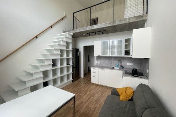 Pronájem bytu 2+kk 46 m², Novovysočanská, Praha, Praha Pronájem bytu 2+kk 46 m², Novovysočanská, Praha, Praha