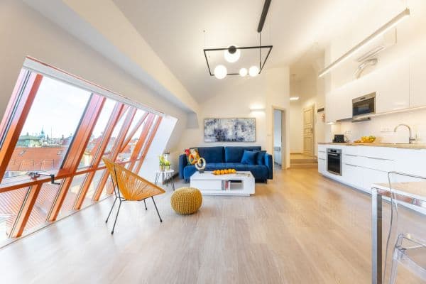 Pronájem bytu 75 m², Karlova, Praha Pronájem bytu 75 m², Karlova, Praha