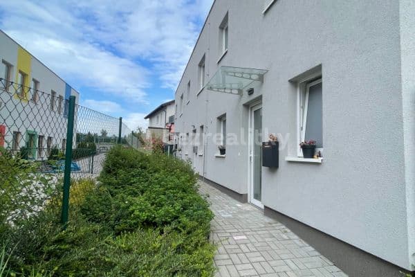 Pronájem domu 97 m², pozemek 130 m², Tři Vršky, Králův Dvůr Pronájem domu 97 m², pozemek 130 m², Tři Vršky, Králův Dvůr