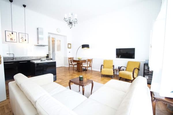 Pronájem bytu 4+kk 97 m², Korunní, Praha Pronájem bytu 4+kk 97 m², Korunní, Praha