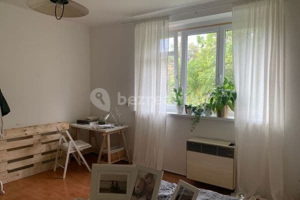 Pronájem bytu 1+kk 28 m², Ve Struhách, Praha Pronájem bytu 1+kk 28 m², Ve Struhách, Praha