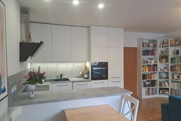 Pronájem bytu 2+kk 74 m², Loděnice Pronájem bytu 2+kk 74 m², Loděnice