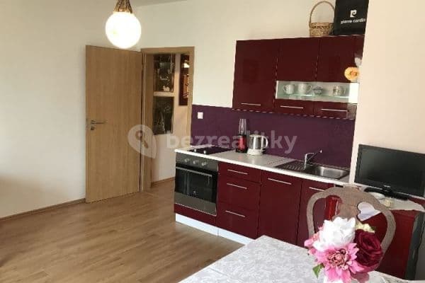 Pronájem bytu 1+kk 32 m², Žitná, Hostivice Pronájem bytu 1+kk 32 m², Žitná, Hostivice