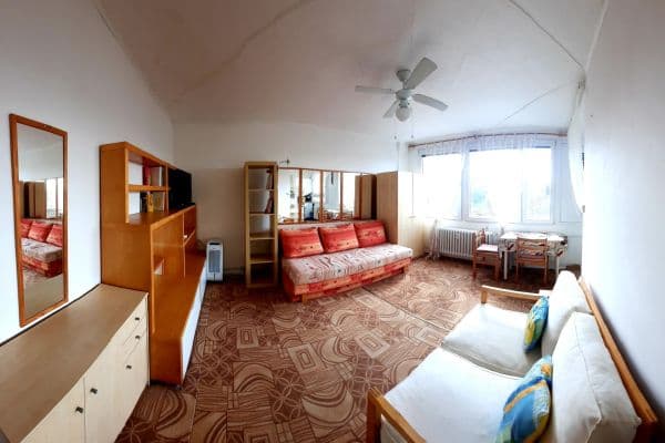 Pronájem bytu 1+kk 27 m², Dubrovnická, Praha Pronájem bytu 1+kk 27 m², Dubrovnická, Praha
