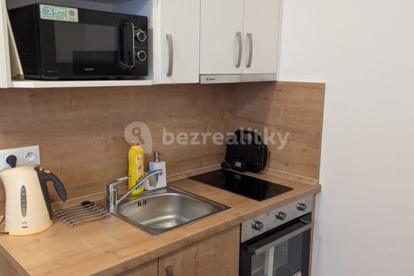 Pronájem bytu Garsoniéra 19 m², Suchdolské náměstí, Praha Pronájem bytu Garsoniéra 19 m², Suchdolské náměstí, Praha