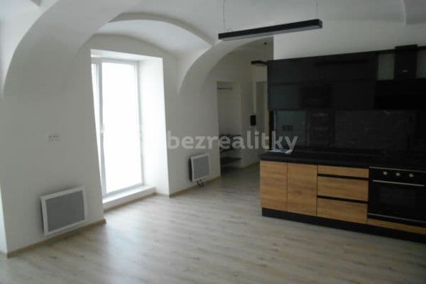 Pronájem bytu 2+kk 57 m², Česká, Louny, Ústecký kraj Pronájem bytu 2+kk 57 m², Česká, Louny, Ústecký kraj