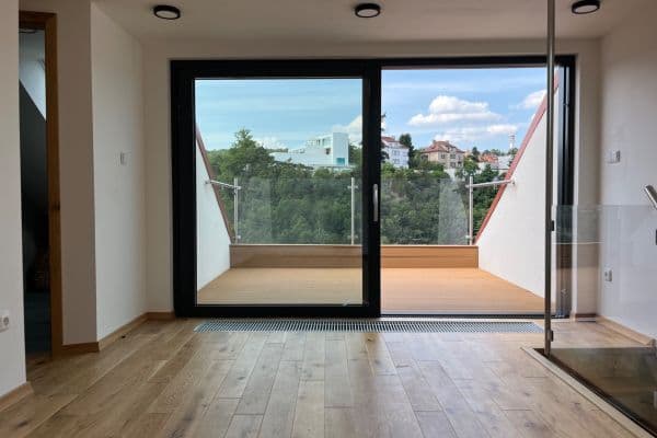 Pronájem bytu 4+kk 100 m², Pod Kavalírkou, Praha Pronájem bytu 4+kk 100 m², Pod Kavalírkou, Praha