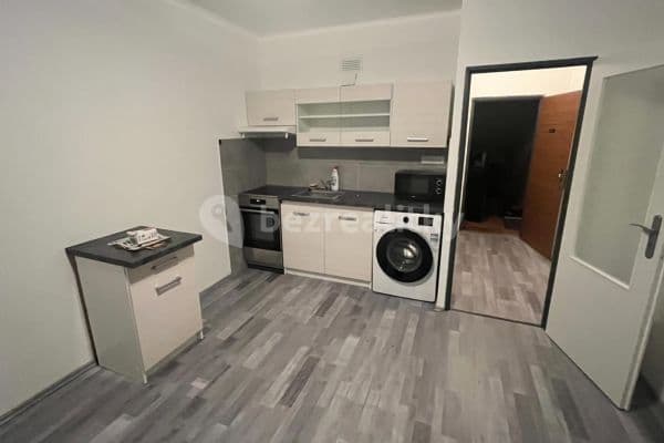 Pronájem bytu 1+1 37 m², Neklanova, Roudnice nad Labem Pronájem bytu 1+1 37 m², Neklanova, Roudnice nad Labem