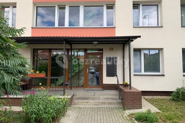 Pronájem bytu 1+1 36 m², Karly Machové, Beroun Pronájem bytu 1+1 36 m², Karly Machové, Beroun