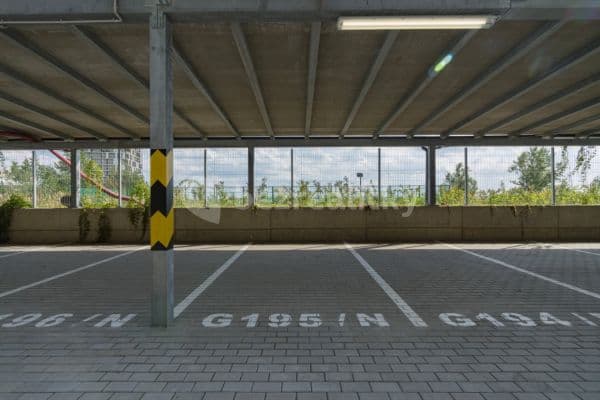 Pronájem garáže 12 m², Praha Pronájem garáže 12 m², Praha