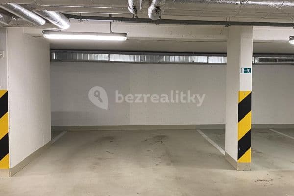 Pronájem garáže 20 m², Athénská, Praha Pronájem garáže 20 m², Athénská, Praha