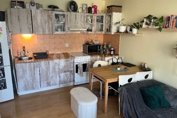 Pronájem bytu 2+kk 37 m², Olštýnská, Praha Pronájem bytu 2+kk 37 m², Olštýnská, Praha