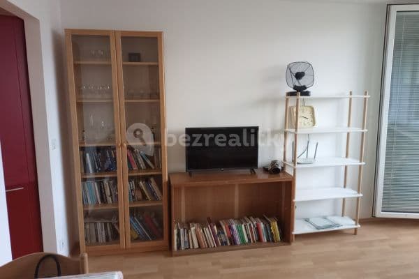 Pronájem bytu 2+kk 34 m², Hurbanova, Praha Pronájem bytu 2+kk 34 m², Hurbanova, Praha